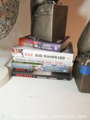 MaxSold Auction: AUSTIN REPO BOOKENDS, DECORATIVE ORBS COLLECTION OF BOOKS - Toronto (Ontario, Canada) PARTNER MANAGED Downsizing Online Auction - Research Road (STORAGE)