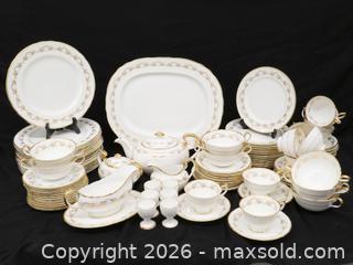 MaxSold Auction: AYNSLEY LOUIS XV  WHITE AND GOLD DINNER SERVICES - Toronto (Ontario, Canada) PARTNER MANAGED Downsizing Online Auction - Research Road (STORAGE)