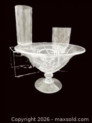 MaxSold Auction: KOSTA BODA AND MIKASA CENTREPIECE - Toronto (Ontario, Canada) PARTNER MANAGED Downsizing Online Auction - Research Road (STORAGE)