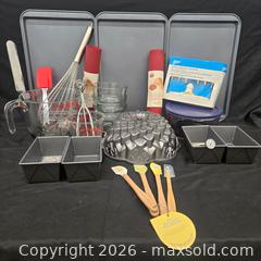 MaxSold Auction: LARGE LOT OF BAKING DISHES INCLUDING ANCHOR HOCKING AND PYREX - Toronto (Ontario, Canada) PARTNER MANAGED Downsizing Online Auction - Research Road (STORAGE)