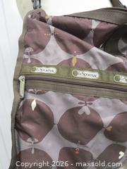 MaxSold Auction: LeSportsac Large Brown/Taupe Pattern Weekend Duffel - Toronto (Ontario, Canada) PARTNER MANAGED Downsizing Online Auction - Research Road (STORAGE)