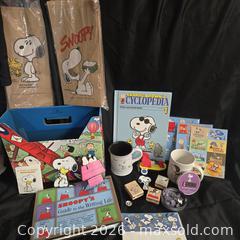 MaxSold Auction: Peanuts / Snoopy Mixed Collectibles Lot - Books, Mug, Keychain - Toronto (Ontario, Canada) PARTNER MANAGED Downsizing Online Auction - Research Road (STORAGE)
