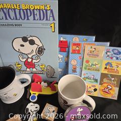 MaxSold Auction: Peanuts / Snoopy Mixed Collectibles Lot - Books, Mug, Keychain - Toronto (Ontario, Canada) PARTNER MANAGED Downsizing Online Auction - Research Road (STORAGE)