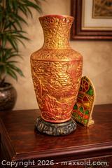 MaxSold Auction: Gold Plaster/Resin Asian Motif Vase, 8–12 in - Newmarket (Ontario, Canada) SELLER MANAGED Downsizing Online Auction -  Brimson Drive (STORAGE)