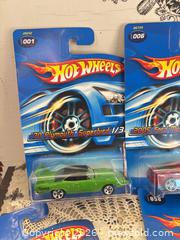 MaxSold Auction: Hot Wheels Die-Cast Toy Cars Lot of 9 (Mid-2000s) - Gull Lake (Alberta, Canada) SELLER MANAGED Reseller Online Auction -  Stuart Avenue