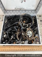 MaxSold Auction: Large Mixed Lot of Vintage Costume Jewelry Parts For CRAFTING  - Gull Lake (Alberta, Canada) SELLER MANAGED Reseller Online Auction -  Stuart Avenue