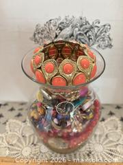MaxSold Auction: Mixed Costume Jewelry Lot with Glass Vase (11–50 pcs) For CRAFTING  - Gull Lake (Alberta, Canada) SELLER MANAGED Reseller Online Auction -  Stuart Avenue