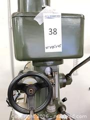 MaxSold Auction: JET HVM-728 Vertical Milling Machine (Floor-Standing) - Glendale (California, USA) PARTNER MANAGED Downsizing Online Auction - Raymond Avenue