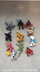 MaxSold Auction: 10x small action figures  - Toronto (Ontario, Canada) SELLER MANAGED Downsizing Online Auction - Torbarrie Road (STORAGE)
