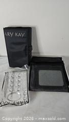 MaxSold Auction: Lot Of Mary Kay Accessories - Riverview (Florida, USA) PARTNER MANAGED Downsizing Online Auction - Holly Heath Drive