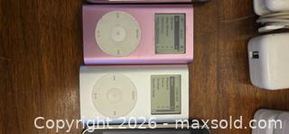 MaxSold Auction: Apple phones and Apple iPod with chargers - Ottawa (Ontario, Canada) SELLER MANAGED Downsizing Online Auction - Seabrooke Drive