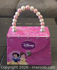 MaxSold Auction: Disney Snow White & Belle Children's Jewelry Box Purse Tin - New Westminster (British Columbia, Canada) SELLER MANAGED Reseller Online Auction - Canfor Avenue