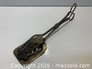 MaxSold Auction: Victorian-Style Silver Plated Scissor Serving Tongs - New Westminster (British Columbia, Canada) SELLER MANAGED Reseller Online Auction - Canfor Avenue