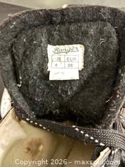 MaxSold Auction: Assort Used Skates Lot 3  - Newmarket (Ontario, Canada) PARTNER MANAGED Reseller Online Auction - Walter Avenue