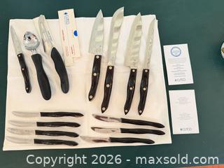 MaxSold Auction: Cutco Kitchen Cutlery Bundle - Lincoln (California, USA) PARTNER MANAGED Moving Online Auction - Tiger Lily Lane