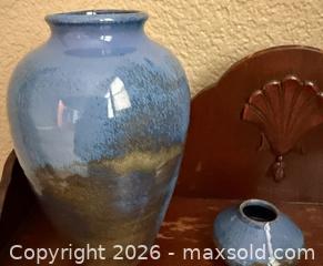 MaxSold Auction: Shearwater Pottery & Vintage Bedside Table - Lincoln (California, USA) PARTNER MANAGED Moving Online Auction - Tiger Lily Lane