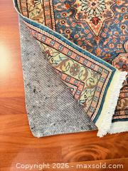 MaxSold Auction: Small Persian Style Accent Rug and Pad - Lincoln (California, USA) PARTNER MANAGED Moving Online Auction - Tiger Lily Lane