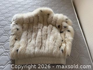 MaxSold Auction: Vintage SAGA FOX Vest - Lincoln (California, USA) PARTNER MANAGED Moving Online Auction - Tiger Lily Lane