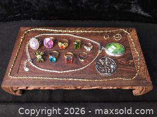 MaxSold Auction: Higher-end Vintage Costume Jewellery  - Saanich (British Columbia, Canada) SELLER MANAGED Downsizing Online Auction - Colquitz Avenue
