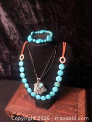 MaxSold Auction: Stone costume jewellery - Saanich (British Columbia, Canada) SELLER MANAGED Downsizing Online Auction - Colquitz Avenue