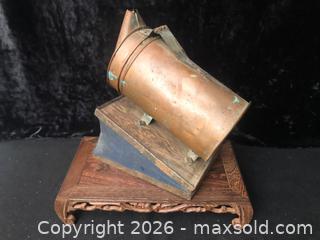 MaxSold Auction: Vintage Copper Bee Smoker - Saanich (British Columbia, Canada) SELLER MANAGED Downsizing Online Auction - Colquitz Avenue