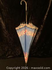 MaxSold Auction: Vintage Ladies Umbrella - Saanich (British Columbia, Canada) SELLER MANAGED Downsizing Online Auction - Colquitz Avenue