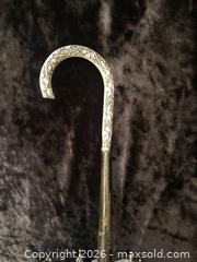 MaxSold Auction: Vintage Ladies Umbrella - Saanich (British Columbia, Canada) SELLER MANAGED Downsizing Online Auction - Colquitz Avenue