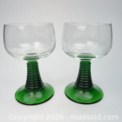 MaxSold Auction: Lot of MCM Glass Empoli Italy Roemer Beehive Glasses and Bud Vase - Toronto (Ontario, Canada) SELLER MANAGED Downsizing Online Auction - Greenland Road