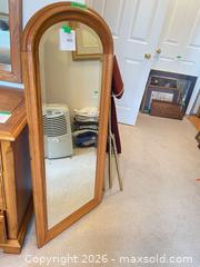 MaxSold Auction: Full-Length Arched Leaning Floor Mirror, 21 x 49 in - Kingston (Ontario, Canada) SELLER MANAGED Downsizing Online Auction - Langfield Street