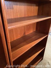 MaxSold Auction: Mid-Century Teak-Colored Wood Veneer Bookcase / Shelf Unit - Kingston (Ontario, Canada) SELLER MANAGED Downsizing Online Auction - Langfield Street
