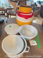 MaxSold Auction: Mixing Bowls and Covered Casserole - Pyrex/Fire-King & Villeroy & Boch - Kingston (Ontario, Canada) SELLER MANAGED Downsizing Online Auction - Langfield Street