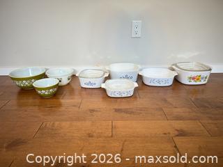 MaxSold Auction: CorningWare & Pyrex Mix: Bowls, Baking Dishes & Lidded Storage - Saanich (British Columbia, Canada) SELLER MANAGED Estate Sale Online Auction - Doncaster Drive