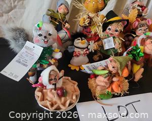 MaxSold Auction: Annalee Lot of 9 Holiday Decorative Felt & Plush Figurines - San Jose (California, USA) PARTNER MANAGED Estate Sale Online Auction - Dunn Ave