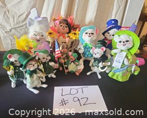 MaxSold Auction: Annalee Plush Cloth Decorative Mice Lot - 11 Pieces - San Jose (California, USA) PARTNER MANAGED Estate Sale Online Auction - Dunn Ave