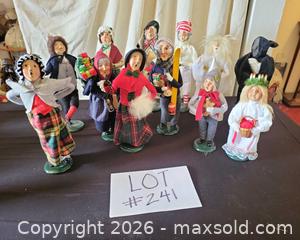 MaxSold Auction: Buyers Choice Crabtree & Evelyn Standing Carolers (Lot of 12) - San Jose (California, USA) PARTNER MANAGED Estate Sale Online Auction - Dunn Ave
