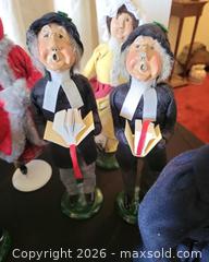 MaxSold Auction: Byers' Choice Ltd. The Carolers (13) Vintage Figures - San Jose (California, USA) PARTNER MANAGED Estate Sale Online Auction - Dunn Ave