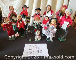 MaxSold Auction: Byers' Choice The Carolers Set of 12 Figures (1980s–90s) - San Jose (California, USA) PARTNER MANAGED Estate Sale Online Auction - Dunn Ave