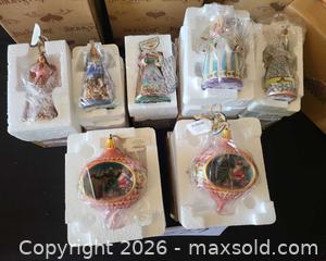 MaxSold Auction: Jim Shore 11-Piece Christmas Figurine & Ornament Mixed Lot - San Jose (California, USA) PARTNER MANAGED Estate Sale Online Auction - Dunn Ave