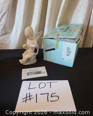 MaxSold Auction: Lladró Concierto Laúd (Ángel) No. 1.231 Porcelain Figurine 8.5" - San Jose (California, USA) PARTNER MANAGED Estate Sale Online Auction - Dunn Ave