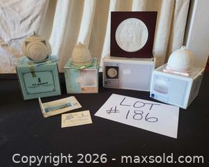 MaxSold Auction: Lladró No. 5.525 Campanita Navidad 1988 Matte Bisque Ornament - San Jose (California, USA) PARTNER MANAGED Estate Sale Online Auction - Dunn Ave