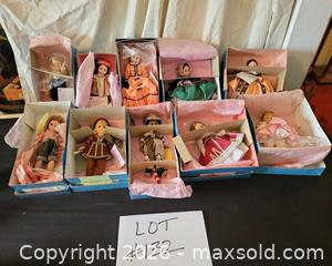 MaxSold Auction: Lot of 10 Madame Alexander Collector/Portrait Dolls, 6–8 in - San Jose (California, USA) PARTNER MANAGED Estate Sale Online Auction - Dunn Ave