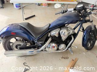 MaxSold Auction: 2020 Honda Fury Cruiser Motorcycle, Metallic Dark Blue, VIN: JH2SC6122LK500292 - Temple (Texas, USA) PARTNER MANAGED Moving Online Auction - Wind Chime Way