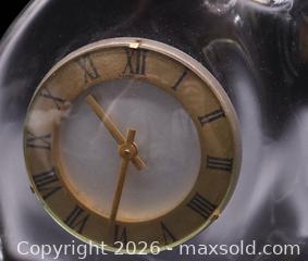 MaxSold Auction: Cristalleries Schneider Mid Century Modern Crystal Mantle Clock - UNTESTED - Cumming (Georgia, USA) SELLER MANAGED Estate Sale Online Auction -  James Burgess Road (Storage)