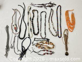 MaxSold Auction: Assortment of lovely vintage necklaces - Vallejo (California, USA) SELLER MANAGED Estate Sale Online Auction - Georgia Street