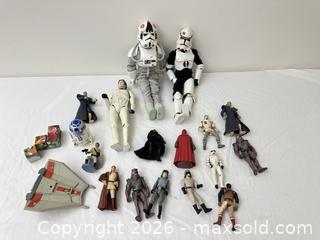 MaxSold Auction: Assortment of Star Wars toys - Vallejo (California, USA) SELLER MANAGED Estate Sale Online Auction - Georgia Street