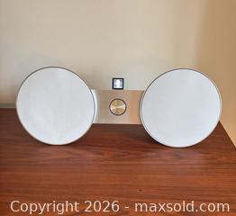 MaxSold Auction: Bang & Olufsen BeoSound 8 iPod/iPhone Docking Speaker, Silver with iPod - Vancouver (British Columbia, Canada) SELLER MANAGED Downsizing Online Auction - Ortona Crescent