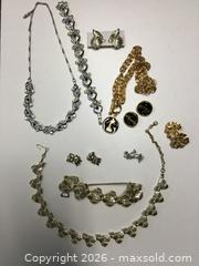 MaxSold Auction: Designer Costume Jewelry Grouping CORO, LISNER, ETC  - Saanich (British Columbia, Canada) PARTNER MANAGED Reseller Online Auction - Old West Saanich Road