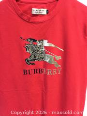 MaxSold Auction: Ladies Quality Tee Shirt - Saanich (British Columbia, Canada) PARTNER MANAGED Reseller Online Auction - Old West Saanich Road