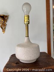 MaxSold Auction: Mid Century Vintage Pottery Lamp  - Saanich (British Columbia, Canada) PARTNER MANAGED Reseller Online Auction - Old West Saanich Road