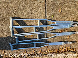 MaxSold Auction: Adjustable Aluminum Underarm Crutches, 4 Total (2 Pairs) - Virginia Beach (Virginia, USA) SELLER MANAGED Downsizing Online Auction - Beachview Drive